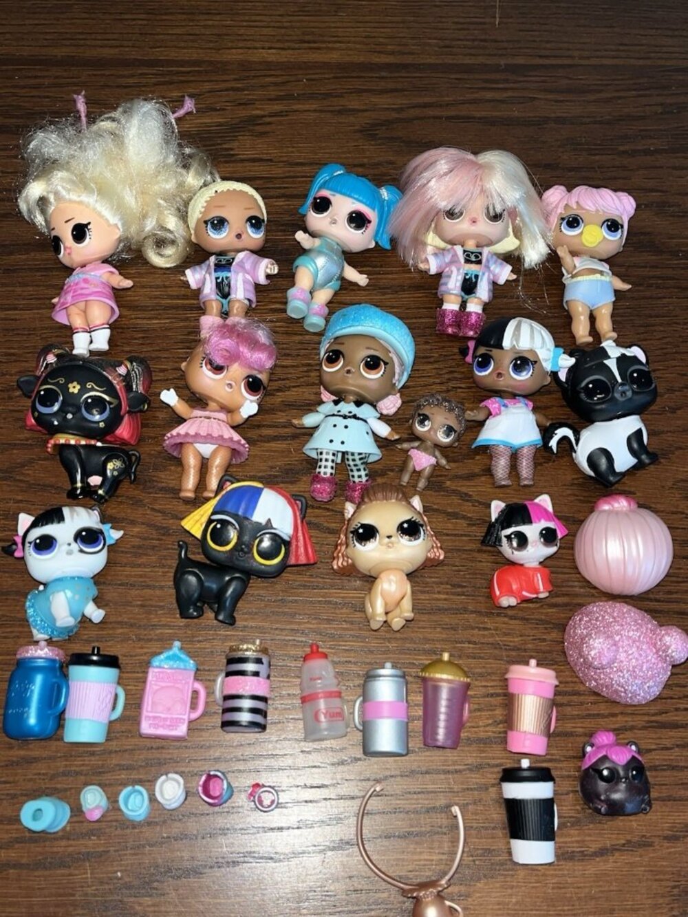 Lot LOL Surprise Dolls Babies Pets & Accessories 8 Dolls 7 Animals Lil Sister